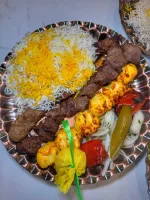 کمک آشپز خانم در قم هستم 