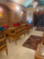 سالن دارنیازمندیم