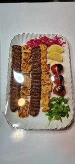 آشپز تخته کار نیازمندیم