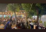 آشپز ایرانی و تخته کار