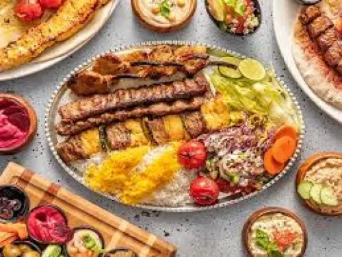 کمک آشپز آقا در کیش هستم