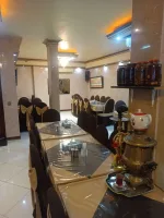 کمک آشپز ایرانی نیازمندیم