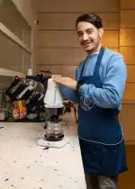 باریستا مرد نیازمندیم